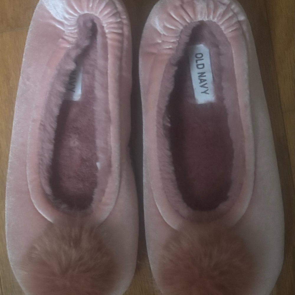 Old Navy Blush Pink Women's Slippers